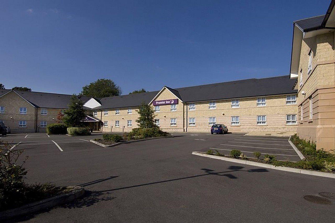 Premier Inn Chippenham Chippenham  Bagian luar foto